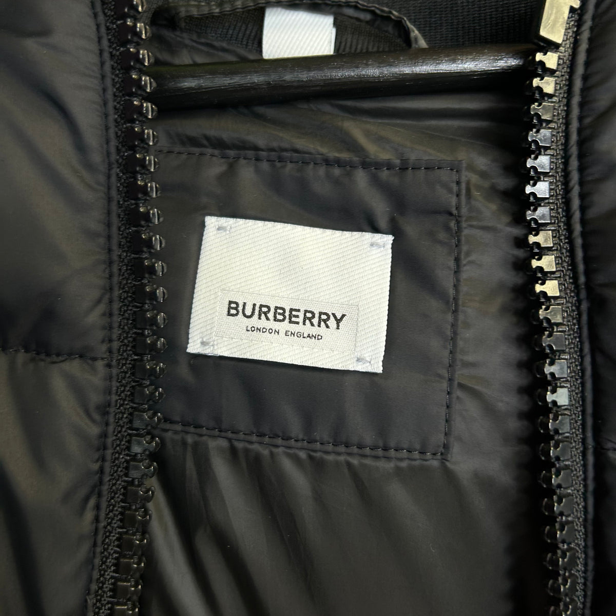 Pre-owned Burberry Monogram Stripe Detail Puffer Jacket Size Small