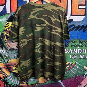 Vintage 90’s Camo Tee Size XL