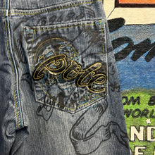 Load image into Gallery viewer, Y2K South Pole Baggy Distressed Jeans Size 32”
