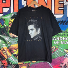 Load image into Gallery viewer, Vintage Y2K Elvis Presley Graceland Big Face Graphic Tee Size M
