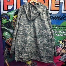 Load image into Gallery viewer, Military Digi Camo Parka Size Large
