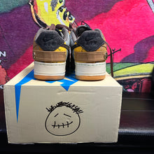 Load image into Gallery viewer, Cactus Jack Travis Scott Nike Air Force 1 Size 9
